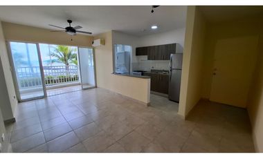 Venta de Apartamento en PH Altamarina, Playa Dorada