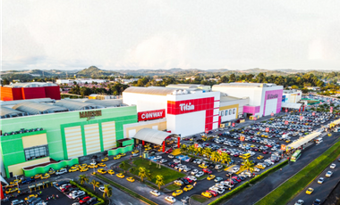 Se Alquila Local en Food Court de Westland Mall