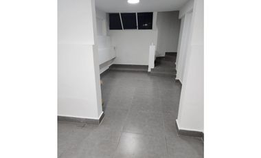 VENDEMOS CASA EN LA 12 DE OCTUBRE