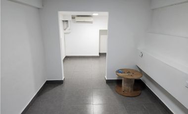 VENDEMOS CASA EN LA 12 DE OCTUBRE
