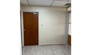 VENTA DE CONSULTORIO MEDICO EN PAITILLA DE 34.79 M2