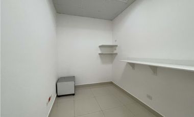 ALQUILER DE OFICINA AMOBLADA EN FINANCIAL PARK COSTA DEL ESTE
