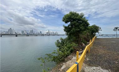 Terreno en Venta Frente al Mar en Casco Antiguo