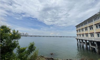 Terreno en Venta Frente al Mar en Casco Antiguo