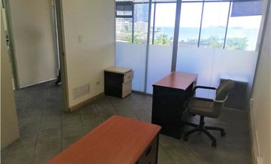 Oficina en Bay Mall Plaza, Avenida Balboa (11806)