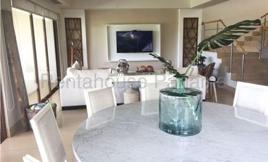 Casa dúplex en alquiler en San Carlos. Panamá Oeste. 25-4760.