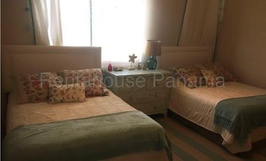 Casa dúplex en alquiler en San Carlos. Panamá Oeste. 25-4760.