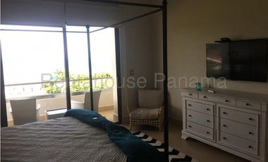 Casa dúplex en alquiler en San Carlos. Panamá Oeste. 25-4760.
