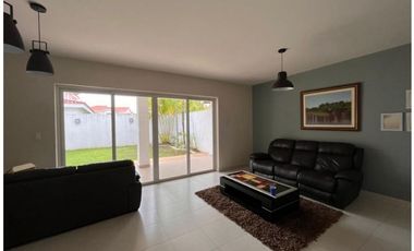 VENTA DE CASA EN VERSALLES LYON , PH QUINTAS DE VERSALLES