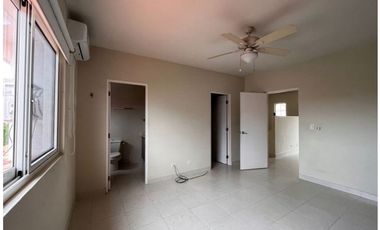 VENTA DE CASA EN VERSALLES LYON , PH QUINTAS DE VERSALLES