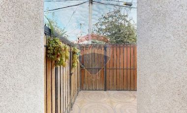 ¡CASA ESQUINA! LA MEJOR OFERTA Y UBICACIÓN DE ZONA