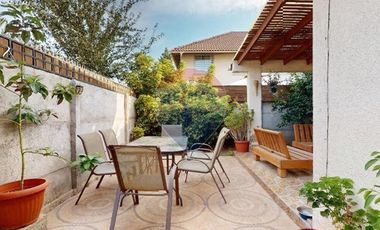 ¡CASA ESQUINA! LA MEJOR OFERTA Y UBICACIÓN DE ZONA