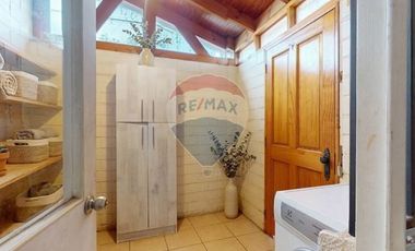 ¡CASA ESQUINA! LA MEJOR OFERTA Y UBICACIÓN DE ZONA