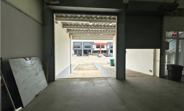 Galera (360m2) en venta en Pacora. 25-9398.