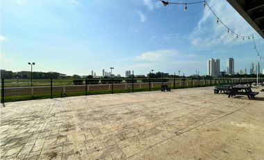 Local comercial de 152m2 en alquiler en Juan Diaz. 25-9521.
