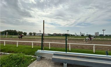 Local comercial de 152m2 en alquiler en Juan Diaz. 25-9521.