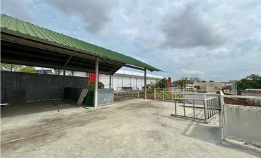 Local comercial de 152m2 en alquiler en Juan Diaz. 25-9521.