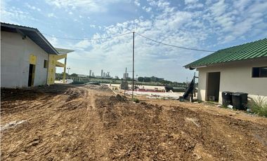 Local comercial de 152m2 en alquiler en Juan Diaz. 25-9521.