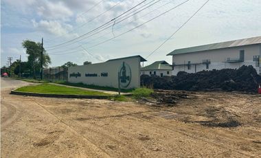 Local comercial de 152m2 en alquiler en Juan Diaz. 25-9521.