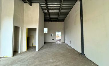 Local comercial de 152m2 en alquiler en Juan Diaz. 25-9521.
