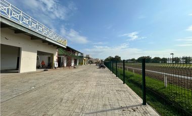 Local comercial de 152m2 en alquiler en Juan Diaz. 25-9521.