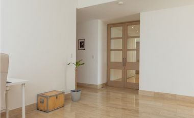 Venta de apartamento en PH Aria en Costa del Este.