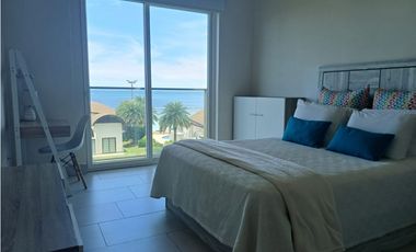 Venta de Apartamento en Playa Escondida, Colon