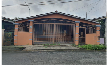 Venta de Casa en Valle Dorado La Chorrera, Panamá
