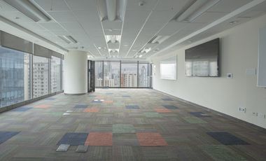 Oficina Amplia en Oceania Business Center – Ideal para Multinacionales