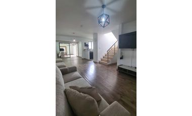 VENDO CASA EN ARBOLEDAS,LA CHORRERA