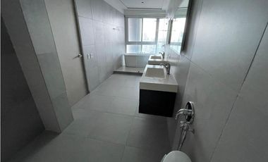 ALQUILER APARTAMENTO AVENIDA BALBOA PH YACHT CLUB
