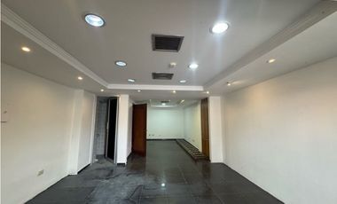 Se alquila bodega en la locería