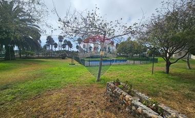 ¡Tu Hogar Ideal en Coquimbo con Jardín y Piscina!