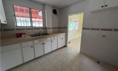 Venta de casa en Albrook, Panamá