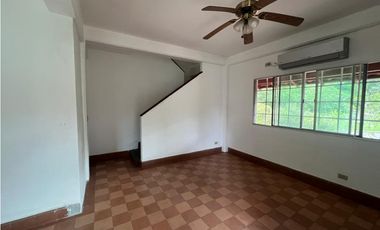 Venta de casa en Albrook, Panamá