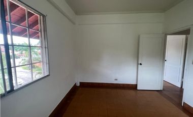 Venta de casa en Albrook, Panamá