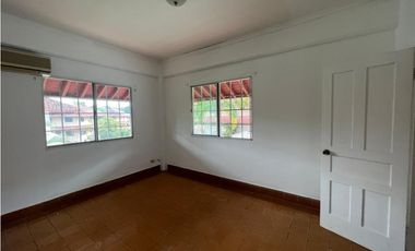 Venta de casa en Albrook, Panamá