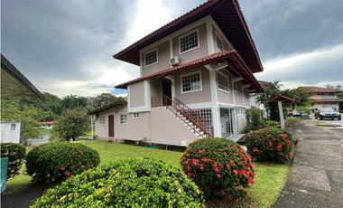 Venta de casa en Albrook, Panamá