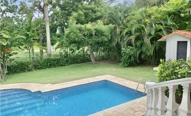 Venta casa amoblada, Club de Golf de Coronado Luxury Club