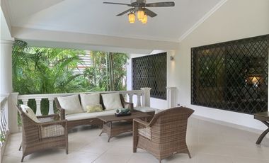 Venta casa amoblada, Club de Golf de Coronado Luxury Club
