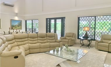 Venta casa amoblada, Club de Golf de Coronado Luxury Club