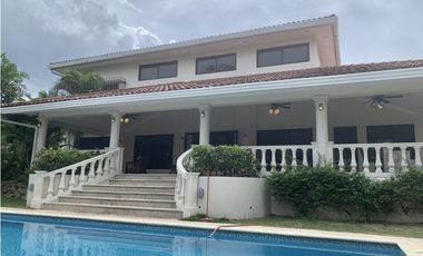 Venta casa amoblada, Club de Golf de Coronado Luxury Club