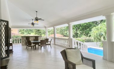 Venta casa amoblada, Club de Golf de Coronado Luxury Club