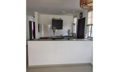 VENDO CASA EN PARQUES DE OVIEDO, HATO MONTAÑA