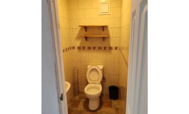 VENDO CASA EN PARQUES DE OVIEDO, HATO MONTAÑA
