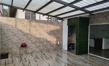 VENDO CASA EN PARQUES DE OVIEDO, HATO MONTAÑA