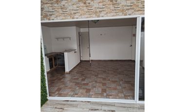 VENDO CASA EN PARQUES DE OVIEDO, HATO MONTAÑA