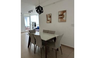 Apartamento amoblado en PH Vista Balboa  ¡a pasos de la Cinta Costera