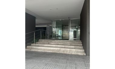 Apartamento amoblado en PH Vista Balboa  ¡a pasos de la Cinta Costera