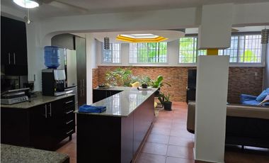 SE VENDE CASA EN CHANIS LEFEVRE JUAN DIAZ